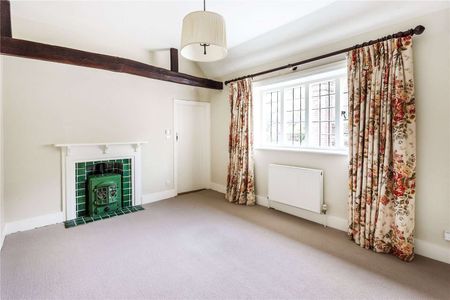 Charming Farmhouse in delightful rural setting with a wealth of character and outside space - Photo 4