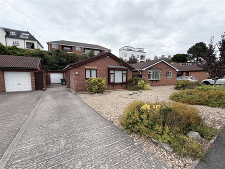 Laurelbanks, Heswall - Photo 4