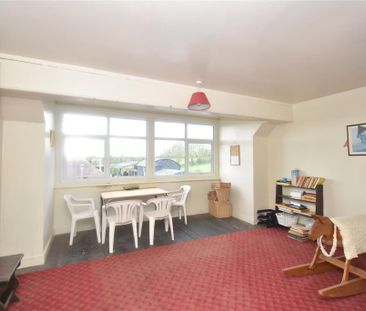 5 bedroom detached house to rent - Photo 4