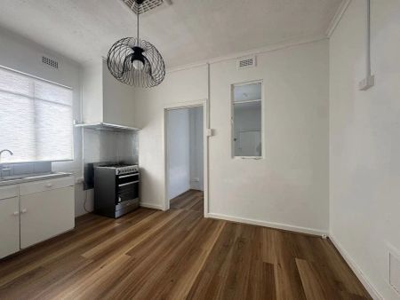 “Stylish and Low-Maintenance Living in a Prime Maidstone Location” - Photo 5