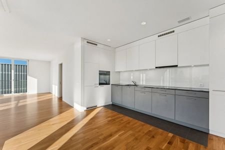 Lichtdurchflutete 4.5-Zimmerwohnung im 6. Obergeschoss - Photo 4
