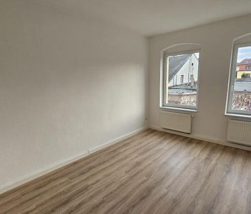 Schön helle, modernisierte 2-Zimmer-Wohnung mit komfortablem Zuschnitt - Photo 3