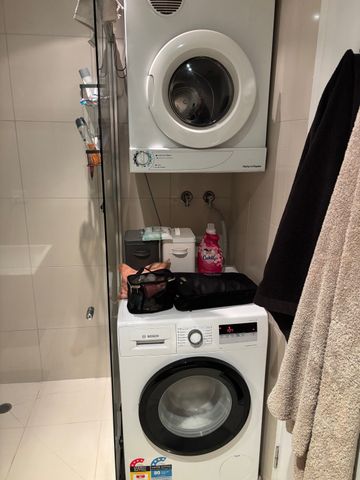 Sandringham - Photo 5