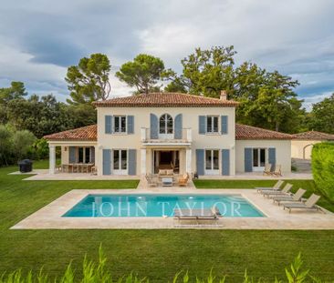 Maison à louer Mougins, Cote d'Azur, France16 500 EUR / Mois - Photo 1