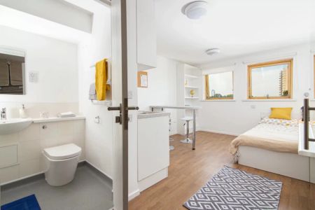 Platinum Studio - Photo 3