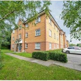 Millennium Close, Uxbridge, UB8 - Photo 1