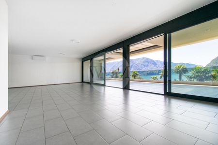 A WINDOW OVER THE LAKE: ELEGANT APARTMENT WITH VIEW TO MASSAGNO - Photo 3