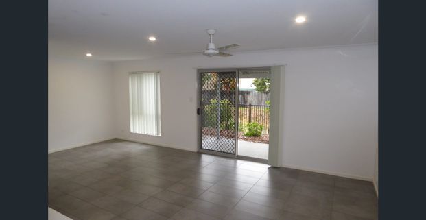 MODERN TOWN HOUSES AVAILABLE 14/02/2026 - Photo 1