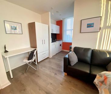 Studio to rent - Photo 3