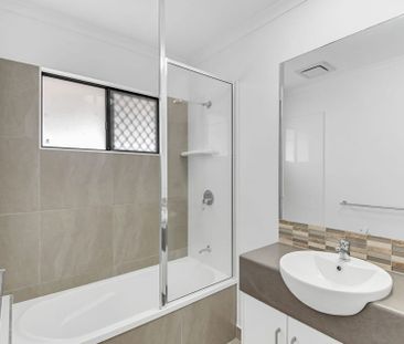 Family Home in Burdell - Photo 5