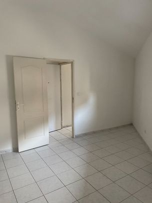 Location appartement 3 pièces, 75.20m², Le Poujol-sur-Orb - Photo 1