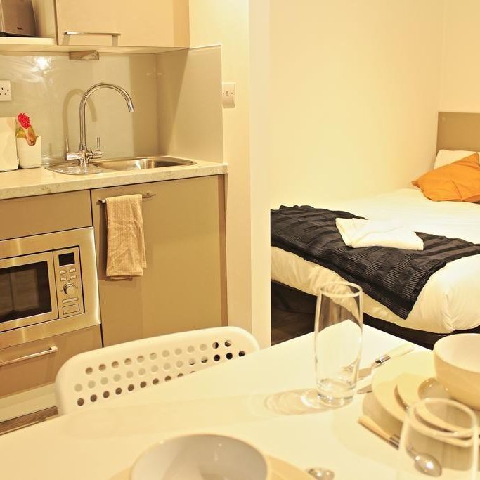 Studio to rent - Photo 1