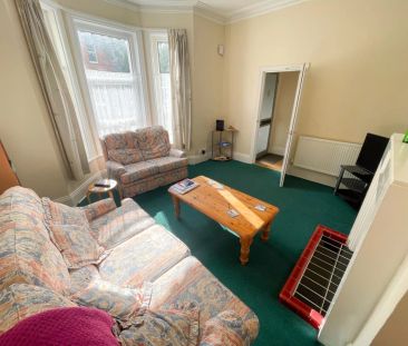 To Rent Fortescue Road, Charminster, Bournemouth, BH3 £2,500 pcm Te... - Photo 1