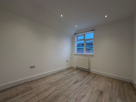 Chesterfield Road, Ashford, Surrey,TW15 - Photo 4