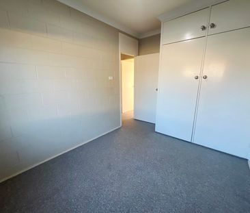 Tidy 2Bed Unit - Photo 3