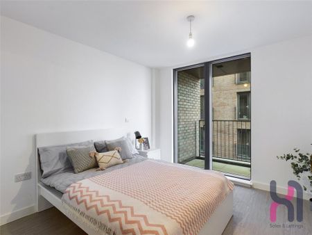 1 bedroom flat to rent - Photo 2