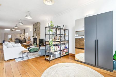 3 bedroom apartment to rent - Photo 3