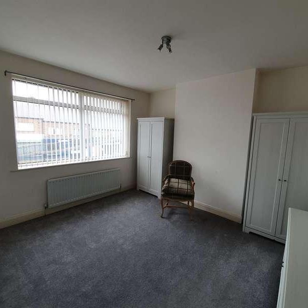 West Road, Newcastle Upon Tyne, NE15 - Photo 1