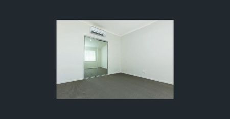 Central Mooloolaba - Photo 3