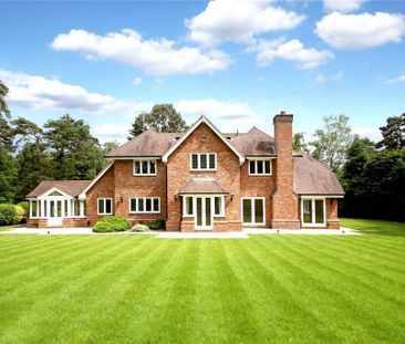 5 bedroom detached house to rent - Photo 1