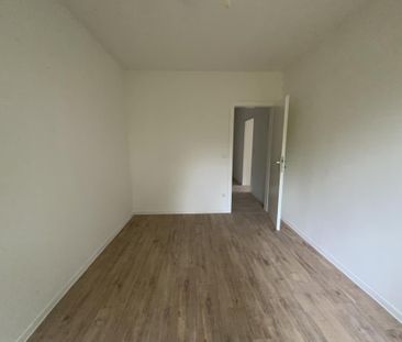 Offene Wohnküche: 3-Zimmer-Wohnung am Malvenweg frei! - Photo 5