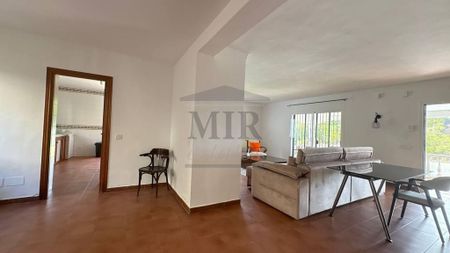 Luxury Villa for rent in Marbella, Andalusia - Photo 3