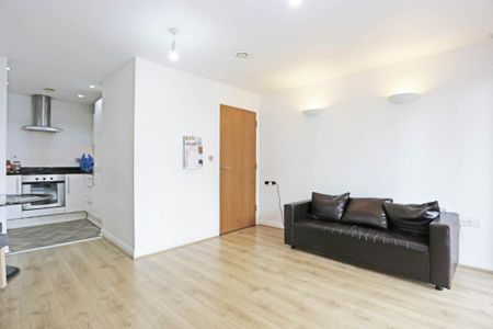 1 bedroom flat to rent - Photo 3