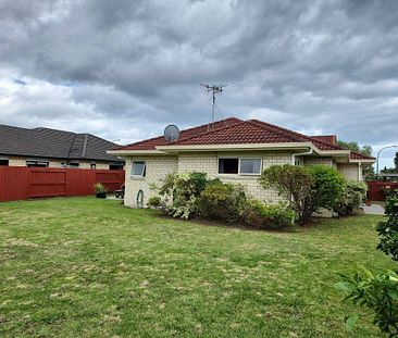 3-Bedroom Brick & Tile Home - Papamoa - Photo 3