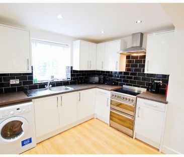 3 bedroom detached house to rent - Photo 6