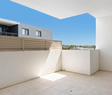 Immaculate 1 Bedroom Apartment - Photo 6