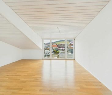 schöne gemütliche 3.5 Zi-Dachwohnung - Photo 4