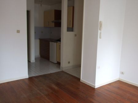 Location Appartement 2 pièces 32m² ST OMER 62500 - Photo 3