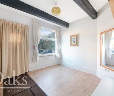 3 bedroom maisonette to rent - Photo 2