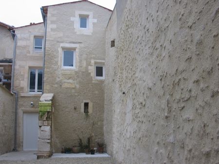 Location Appartement 2 pièces 42m² COGNAC 16100 - Photo 2