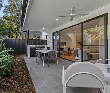 “Luxury New 3 Bedroom Spacious Home with Stunning Bushland Outlook ... - Photo 6