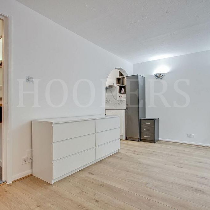 Studio to rent - Photo 1