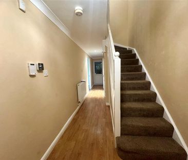 3 bedroom terraced house to rent - Photo 2