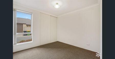 Modern Comfort & Convenience in a Prime Location - Photo 3