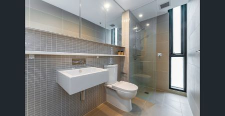 Stylish North-Facing Apartment in a Premier Lakeside Precinct - Photo 3