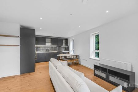 Mary Neuner Road London N8 - Photo 4