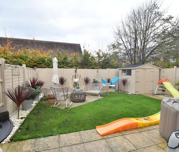 3 bedroom end of terrace house to rent - Photo 4