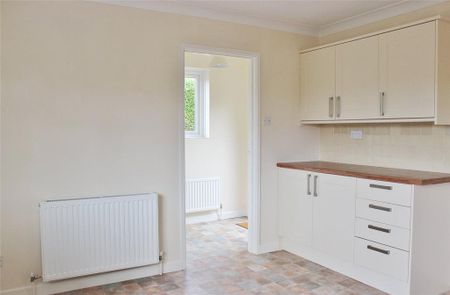 3 bedroom bungalow to rent - Photo 2