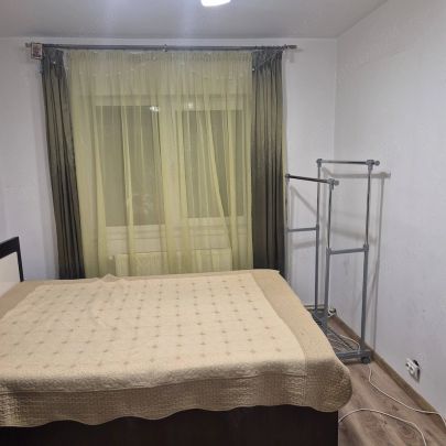 Apartament 3 camere decomandat, etaj 1, Astra, AC - Fotografie 1