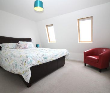 4 bedroom terraced house to rent - Photo 1