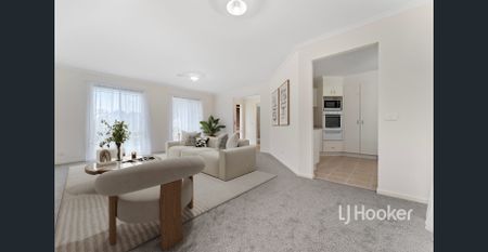 LARGE FAMILY ENTERTAINER ON 752m2 WITH EXTRA GARAGE/WORKSHOP! - Photo 3