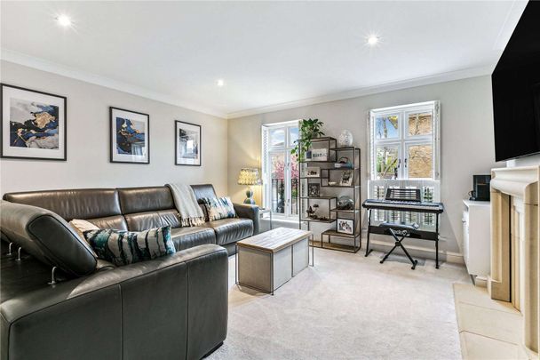 Bevin Square, London, SW17 7BB - Photo 1