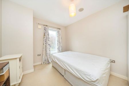 Upper Richmond Road, SW15, London - Photo 3