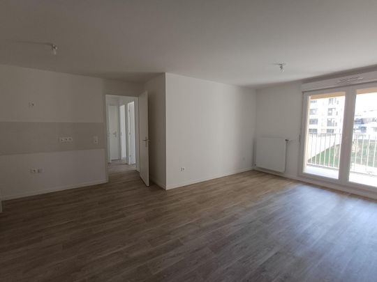 location Appartement T4 DE 80.8m² À BOBIGNY - Photo 1
