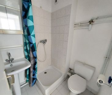 Location Appartement 1 pièce 23m² AIX EN PROVENCE 90ème - Photo 4