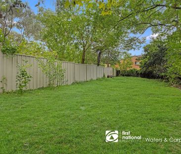 Charming Semi-Detached Brick Home in Prime Location - Photo 3